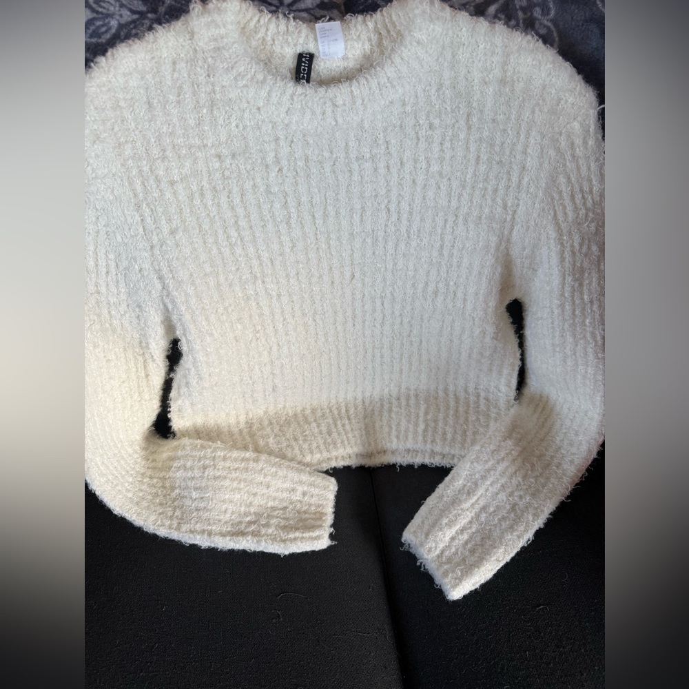 H & M Cozy White Sweater